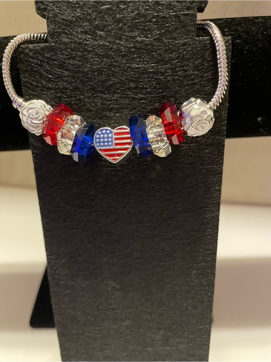 Jewelry - Americana in Love